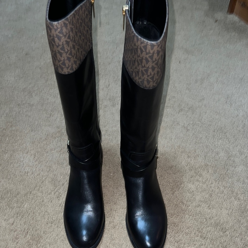 Michael Kors black leather boots with brown signature print